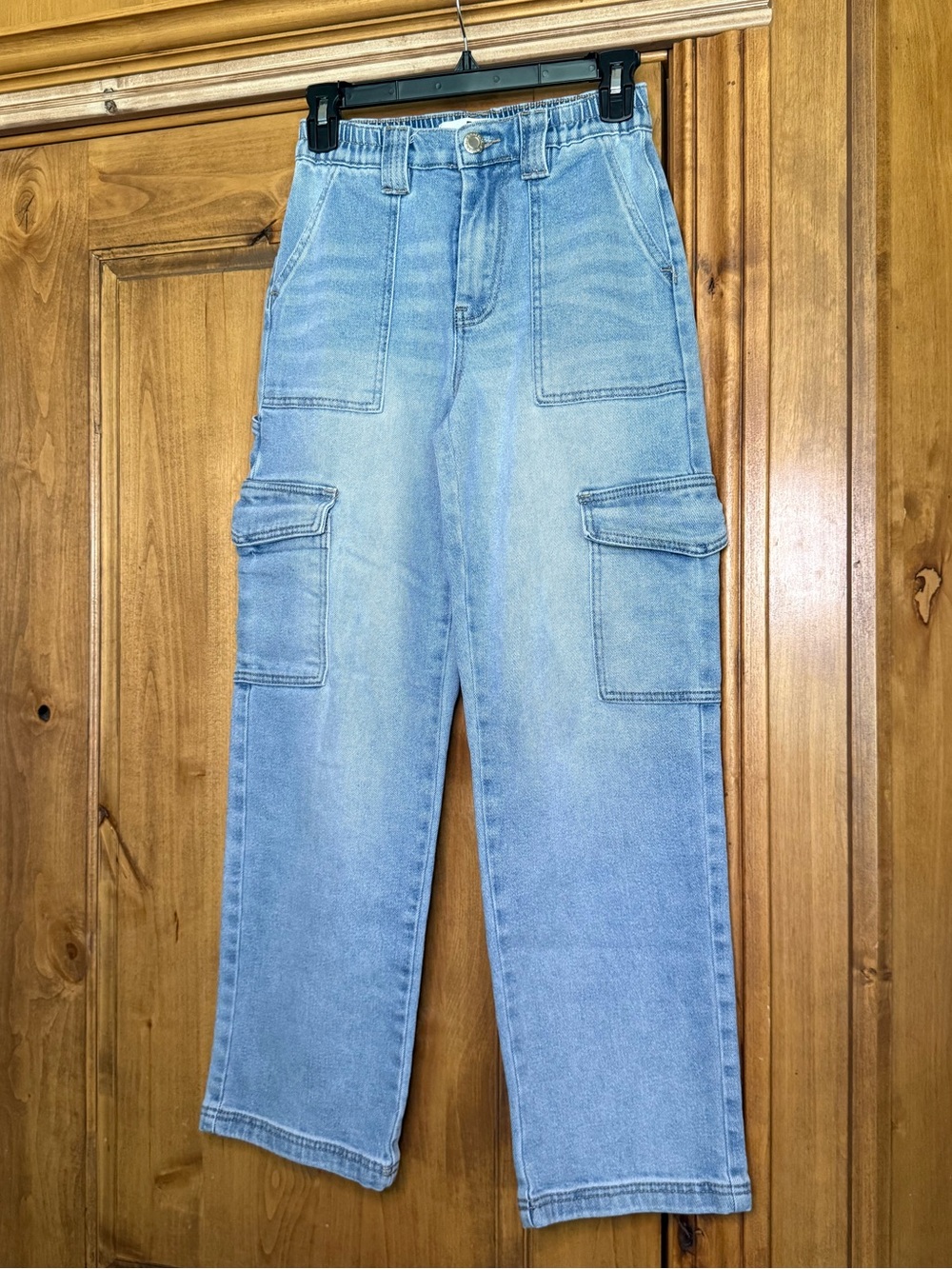 Flying Angel Women’s Size 25 Light Wash High Rise Straight Leg Cargo Jeans